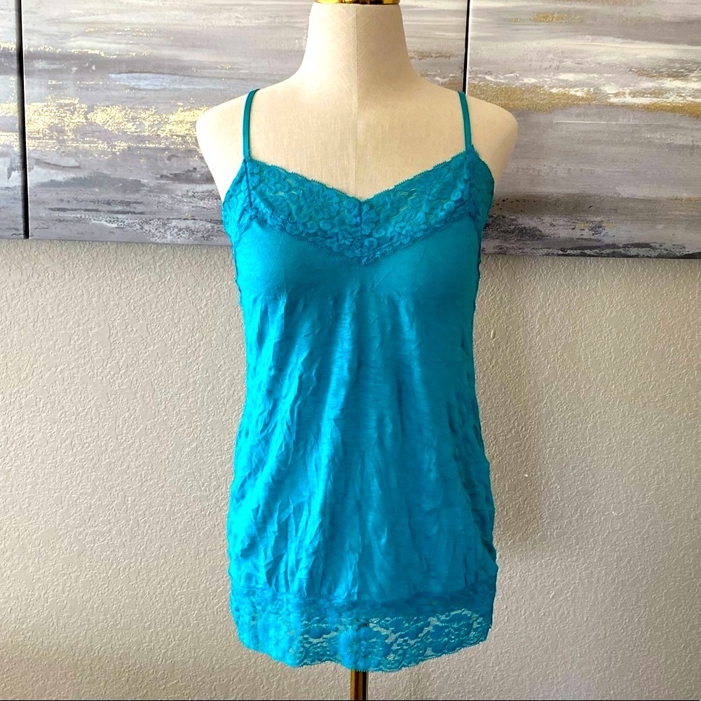 Lace Detailed Tank.